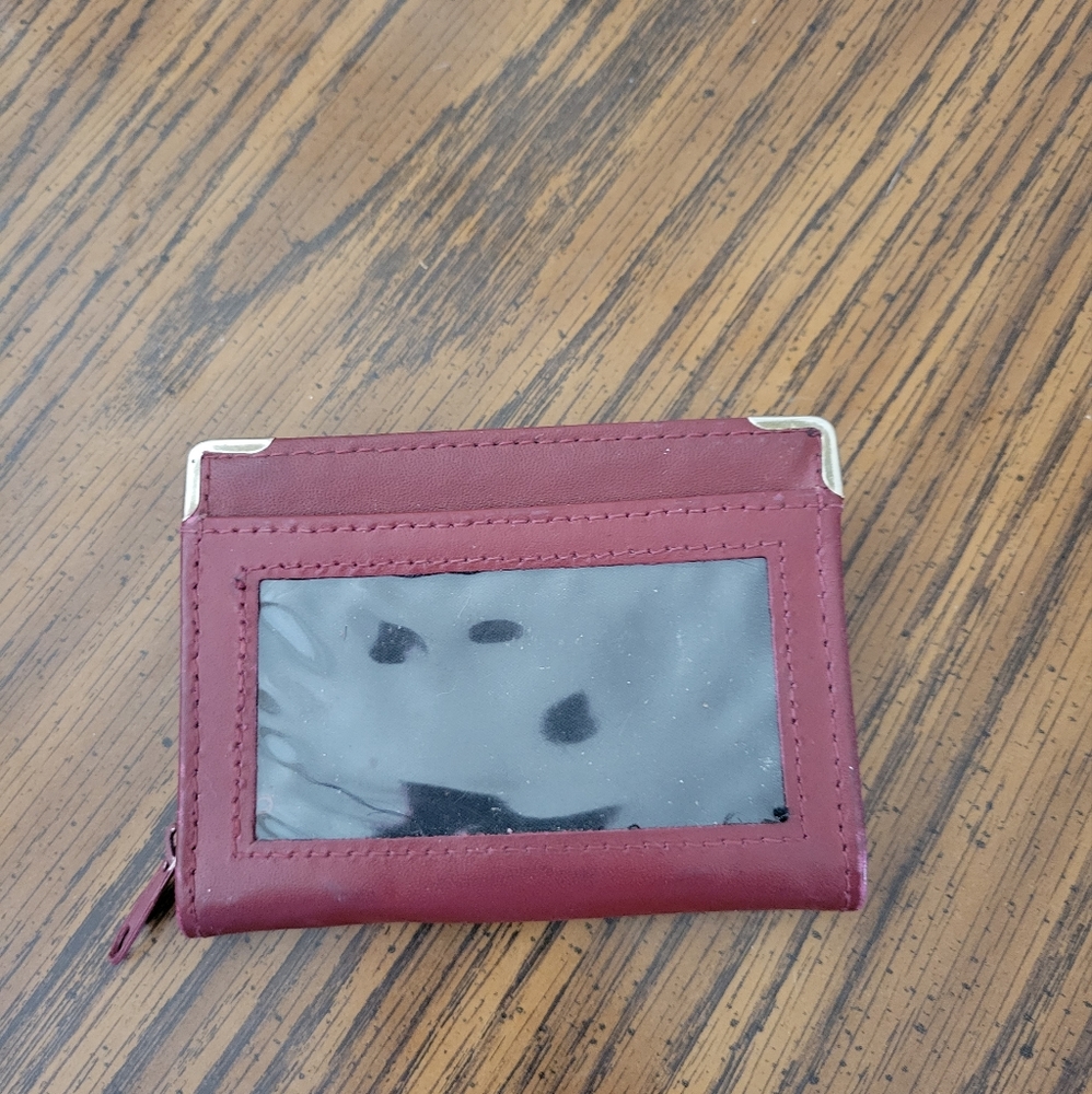 Reddish credit card holder leather